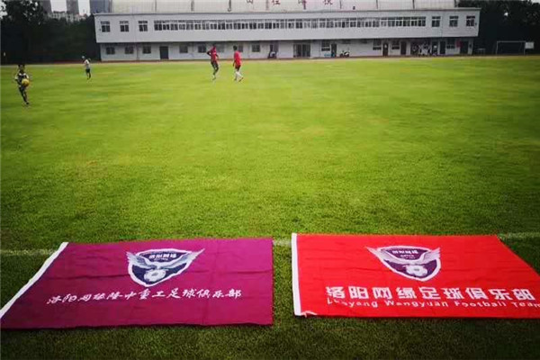 “市長杯”足球聯賽開幕,隆中健兒們加油!